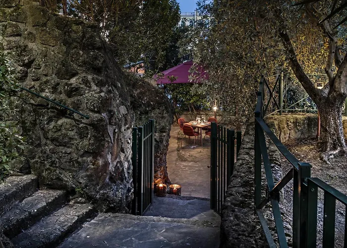 Luxury Private Garden Near Piazza Di Spagna * Rzym