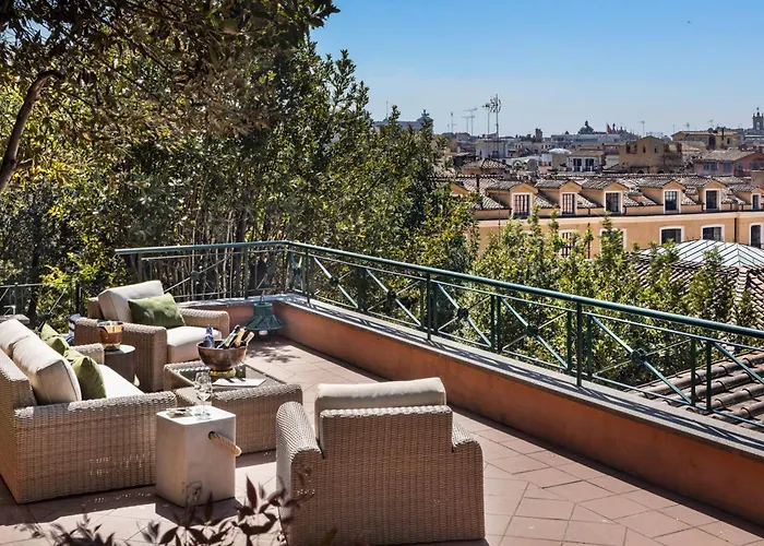 Willa Luxury Private Garden Near Piazza Di Spagna *