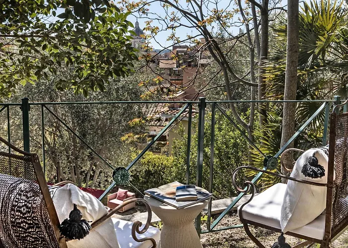 Luxury Private Garden Near Piazza Di Spagna Willa