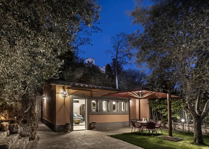 Willa Luxury Private Garden Near Piazza Di Spagna Rzym